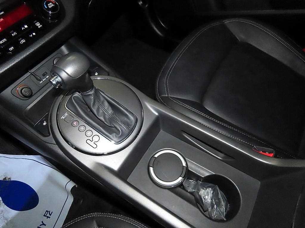 기아 스포티지 스포티지 R 2WD TLX 최고급형 이미지 12