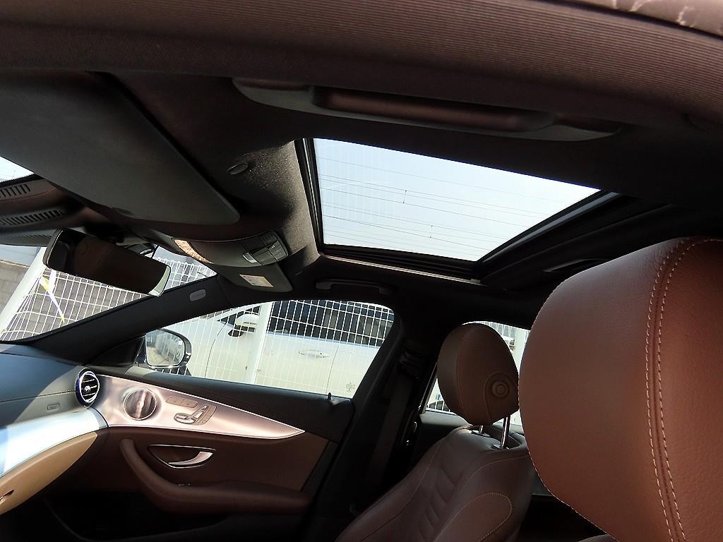 벤츠 E 클래스 E-클래스 W213 E350 4MATIC 아방가르드 이미지 16