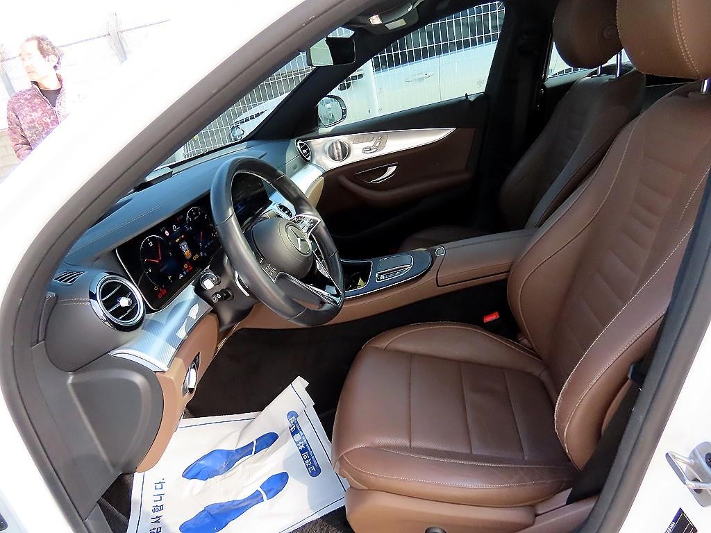 벤츠 E 클래스 E-클래스 W213 E350 4MATIC 아방가르드 이미지 5