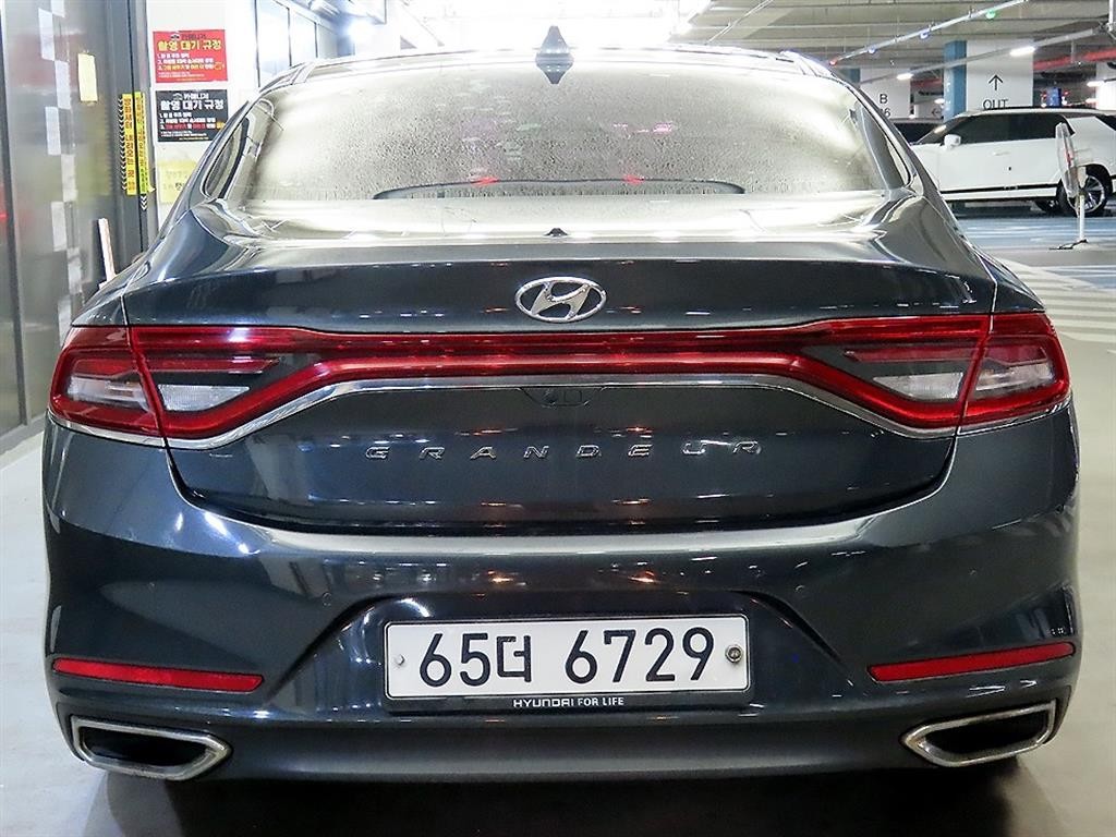현대 그랜저 그랜저 IG 2.4 GDI 프리미엄 기본형 이미지 5