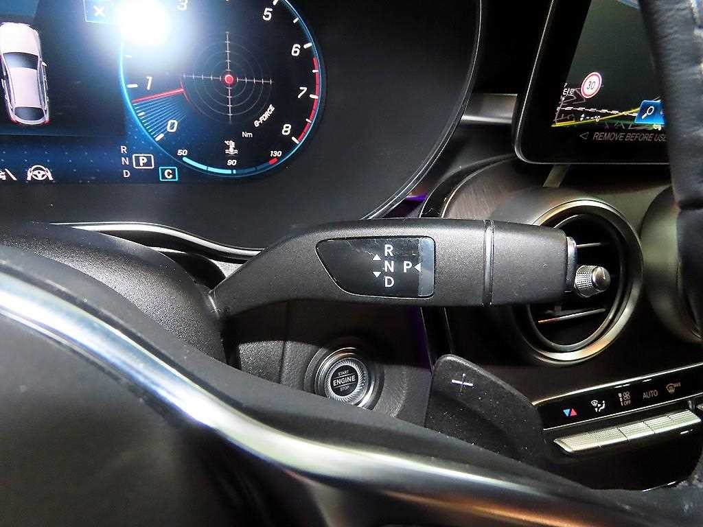 벤츠 GLC 클래스 GLC클래스 X253 GLC 300 4MATIC 쿠페 이미지 12