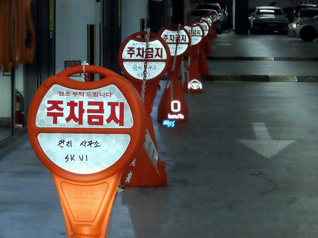 벤츠 GLC 클래스 GLC클래스 X253 GLC 300 4MATIC 쿠페 이미지 13