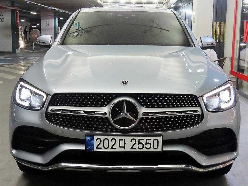 벤츠 GLC 클래스 GLC클래스 X253 GLC 300 4MATIC 쿠페 이미지 2