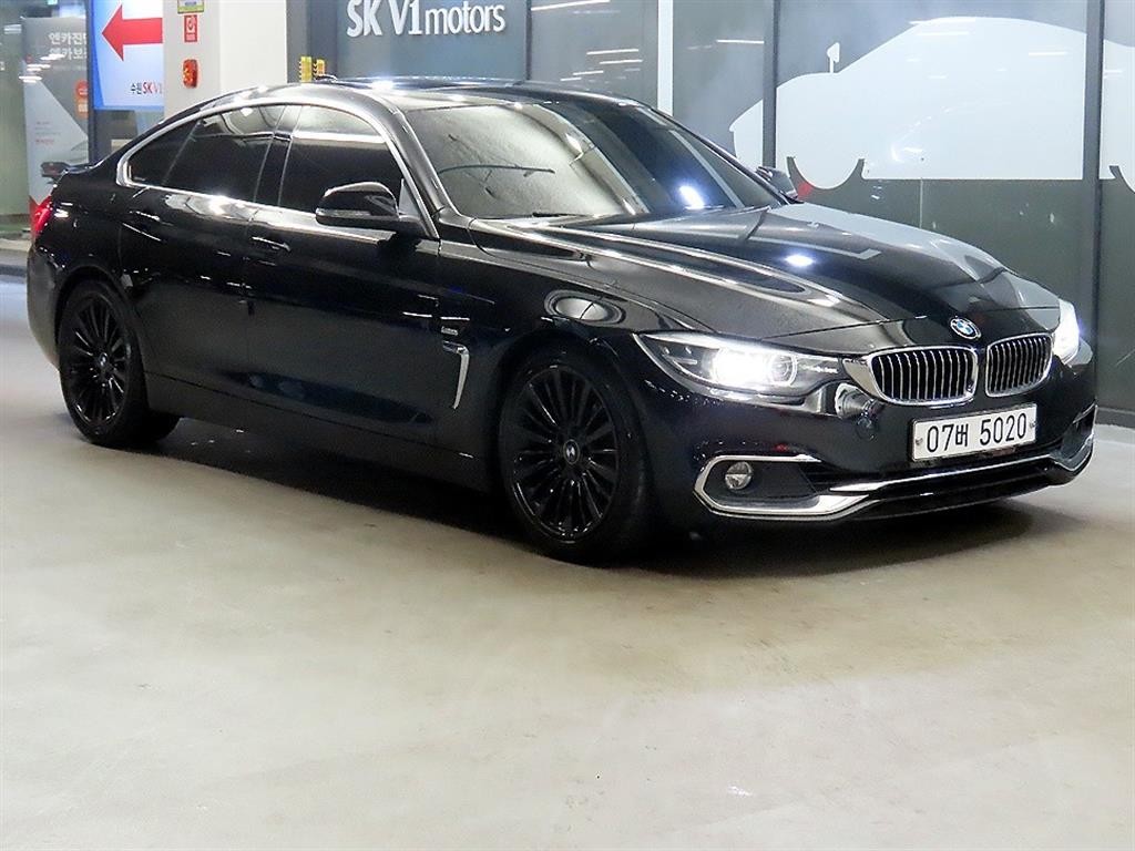 BMW 4시리즈 4시리즈 (F32) 420i 그란쿠페 럭셔리 이미지 1