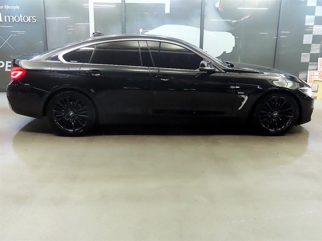BMW 4시리즈 4시리즈 (F32) 420i 그란쿠페 럭셔리 이미지 3