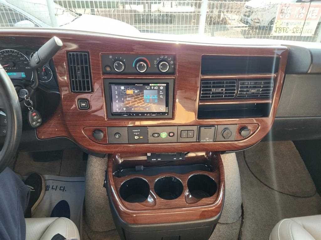 GMC 사바나 6.0 이미지 18
