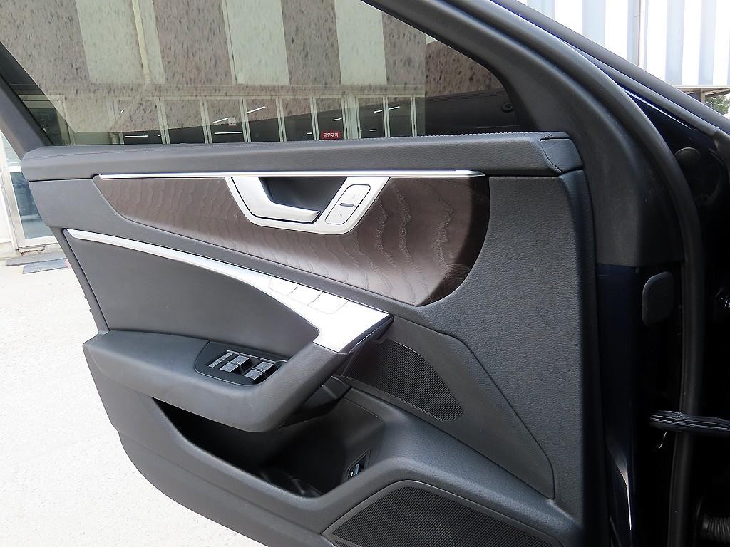 아우디 A6 A6 (C8) 40 TDI 콰트로 프리미엄 이미지 12