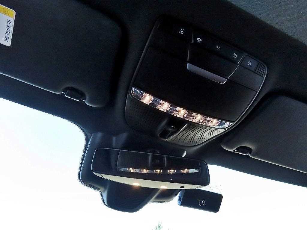 벤츠 E 클래스 E-클래스 W213 E220d 쿠페 이미지 16