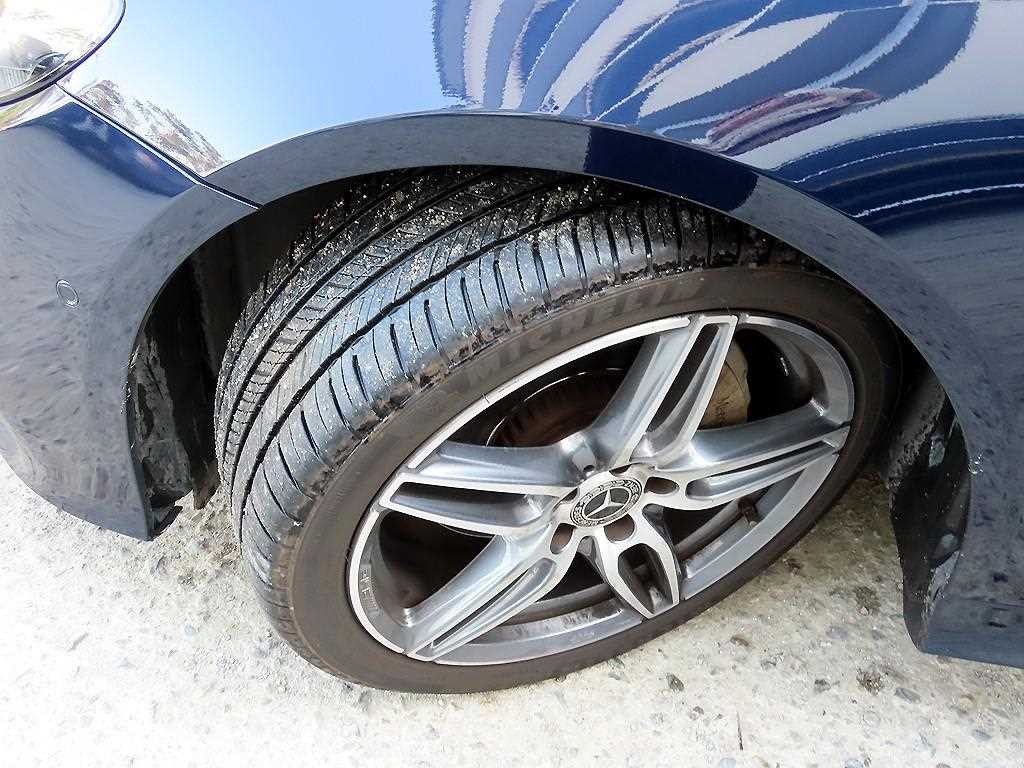 벤츠 E 클래스 E-클래스 W213 E220d 쿠페 이미지 19