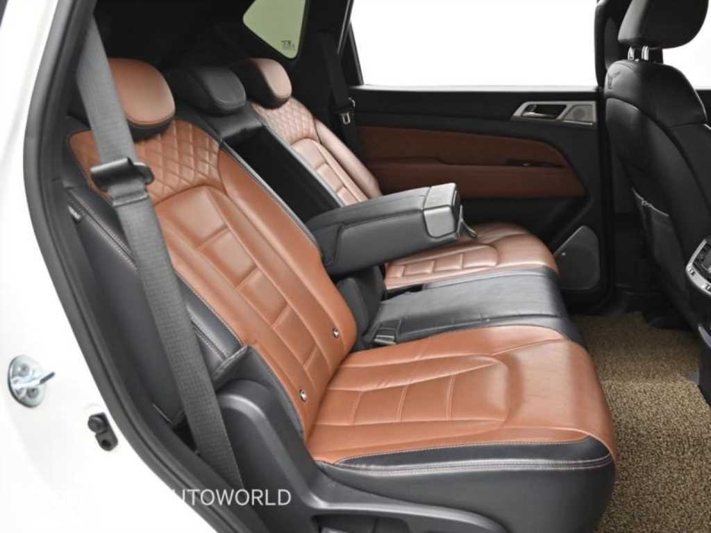 KG모빌리티(쌍용) 렉스턴 G4렉스턴 디젤 2.2 4WD 헤리티지 이미지 15