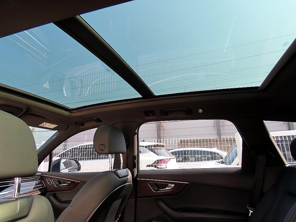 아우디 Q7 Q7 (4M) 45 TDI 콰트로 프리미엄 이미지 16