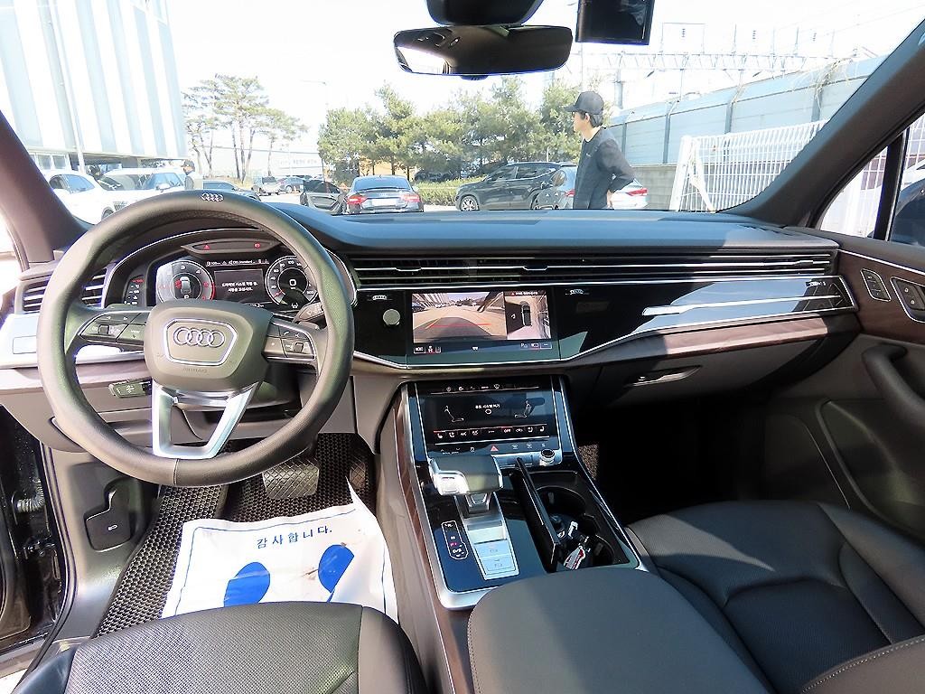 아우디 Q7 Q7 (4M) 45 TDI 콰트로 프리미엄 이미지 7