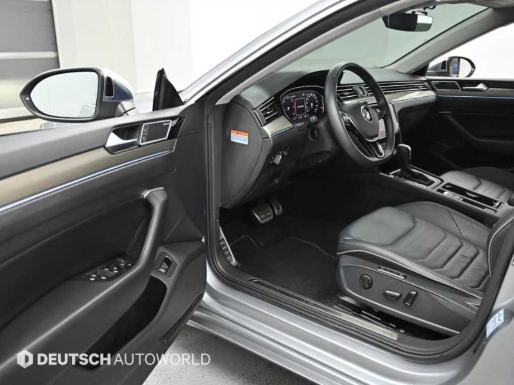 폭스바겐 아테온 2.0 TDI 엘레강스 프레스티지 4모션 이미지 11