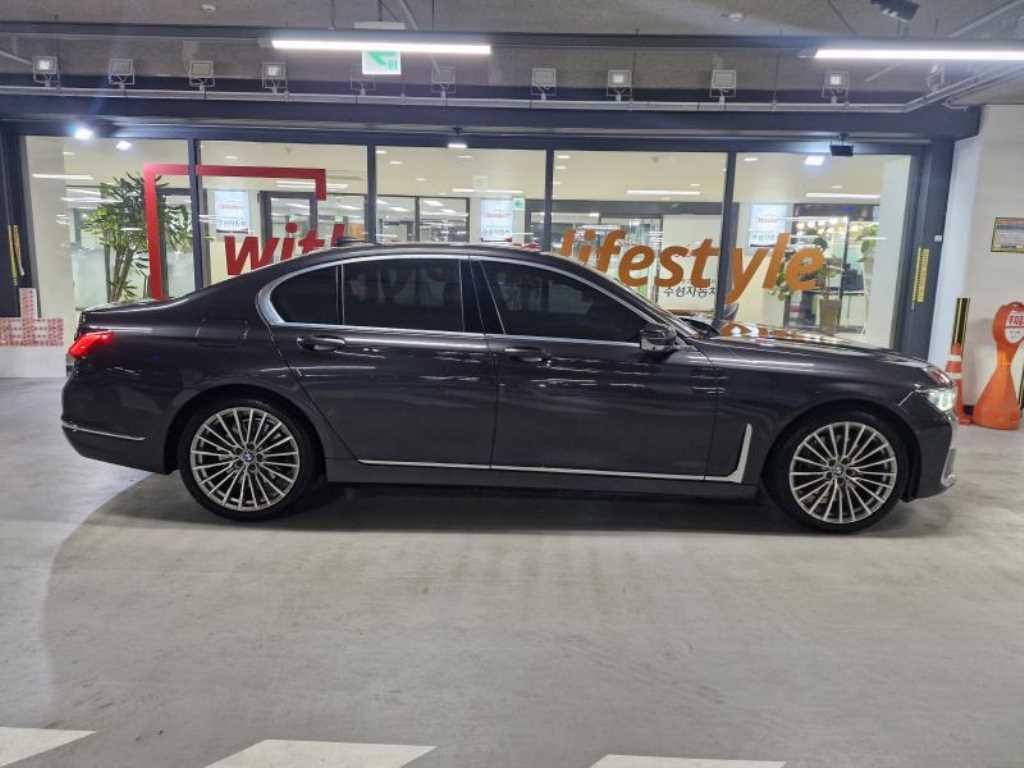 BMW 7시리즈 7시리즈 (G11) 730d xDrive 디자인 퓨어 엑설런스 이미지 3