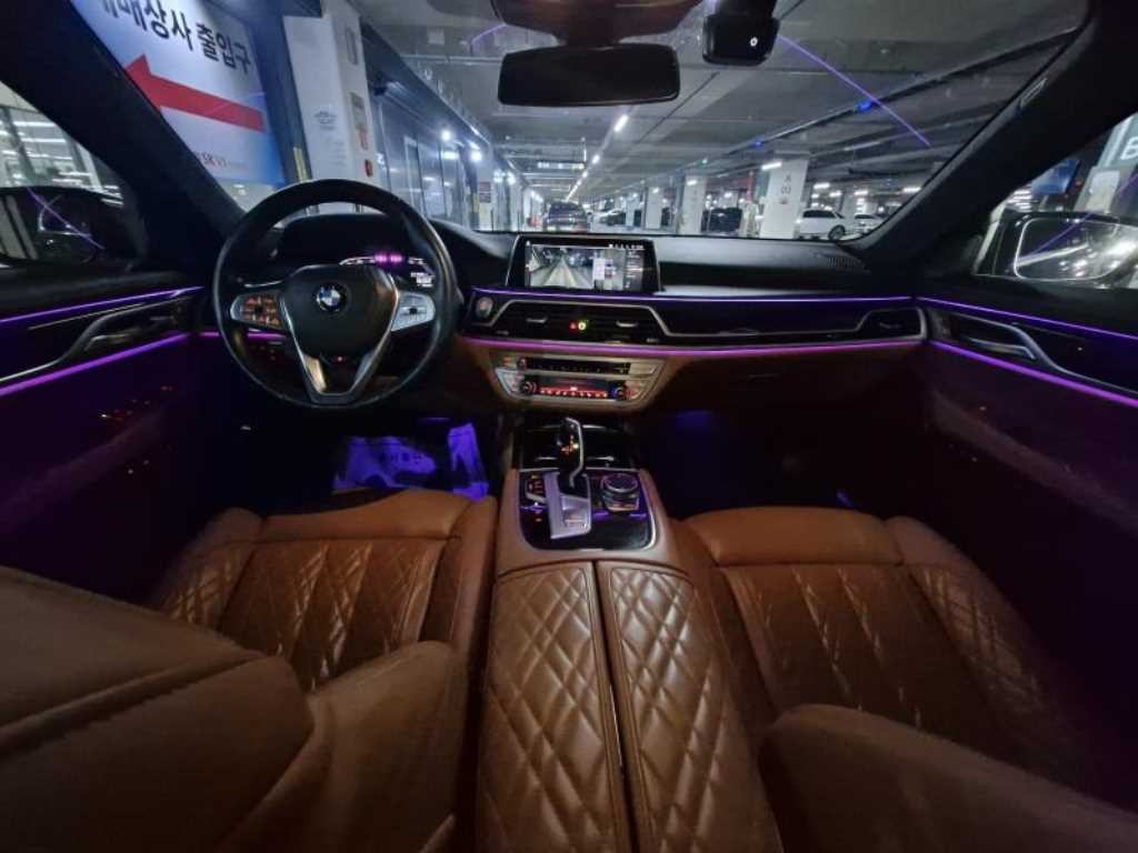 BMW 7시리즈 7시리즈 (G11) 730d xDrive 디자인 퓨어 엑설런스 이미지 6