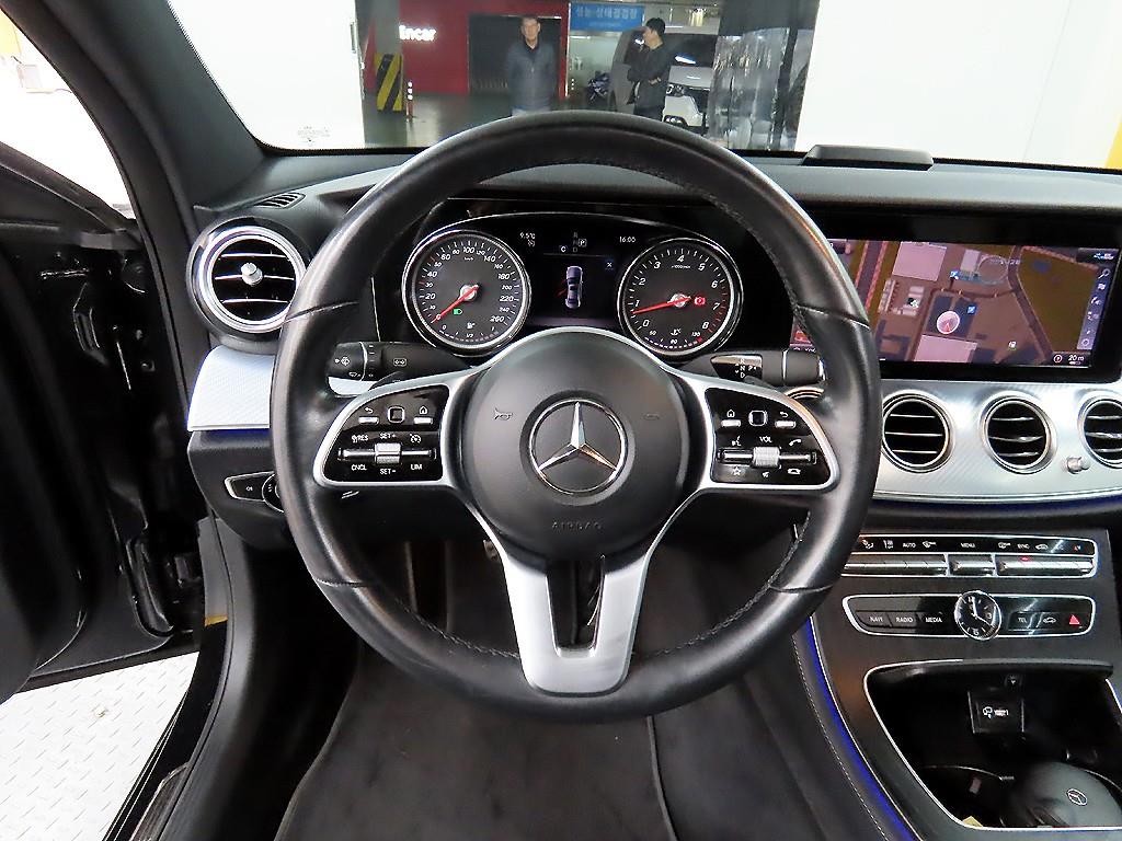 벤츠 E 클래스 E-클래스 W213 E250 아방가르드 이미지 9