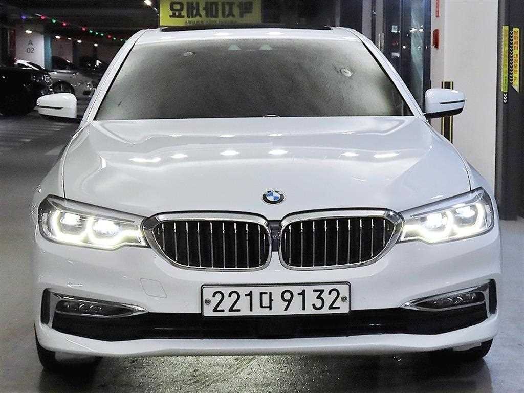 BMW 5시리즈 5시리즈 (G30) 530i xDrive 럭셔리 플러스 이미지 1
