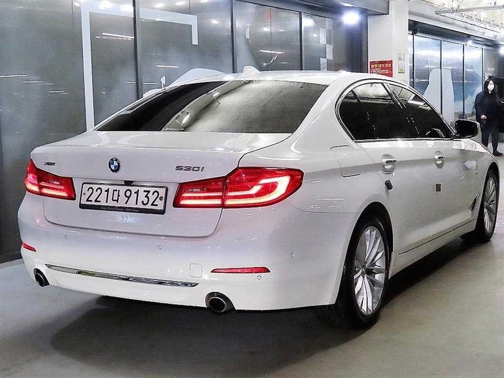 BMW 5시리즈 5시리즈 (G30) 530i xDrive 럭셔리 플러스 이미지 4