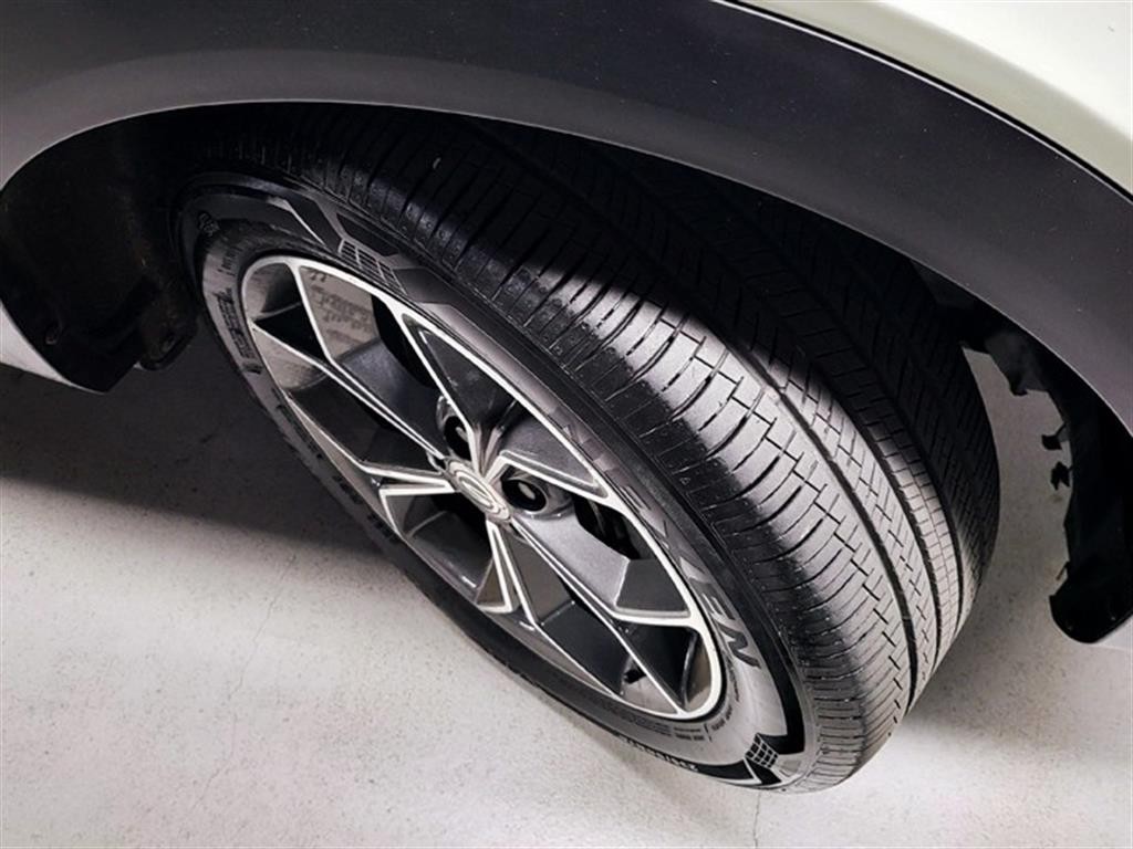 KG모빌리티(쌍용) 코란도 뷰티풀코란도 2WD 가솔린 1.5 C5 플러스 이미지 20