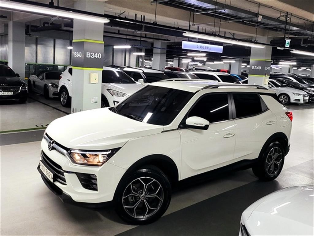 KG모빌리티(쌍용) 코란도 뷰티풀코란도 2WD 가솔린 1.5 C5 플러스 이미지 3