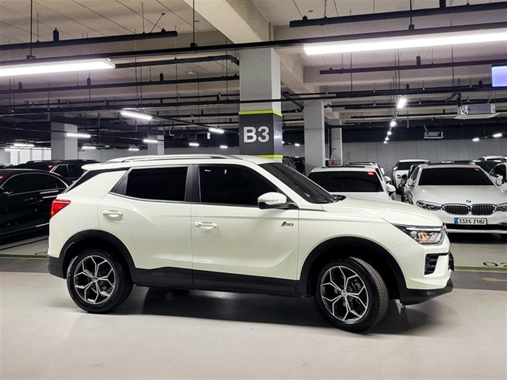 KG모빌리티(쌍용) 코란도 뷰티풀코란도 2WD 가솔린 1.5 C5 플러스 이미지 4