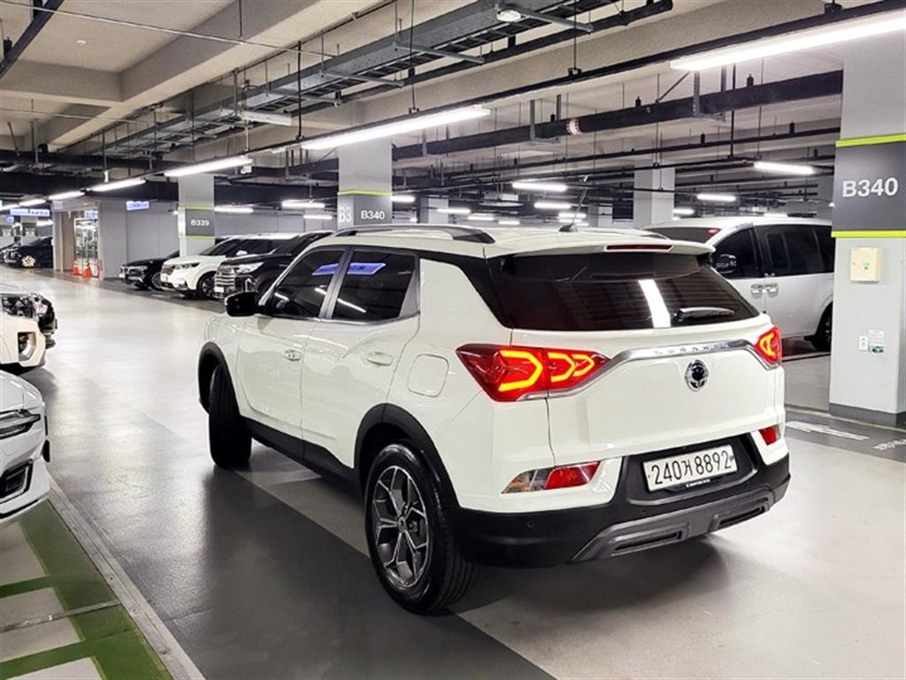 KG모빌리티(쌍용) 코란도 뷰티풀코란도 2WD 가솔린 1.5 C5 플러스 이미지 5
