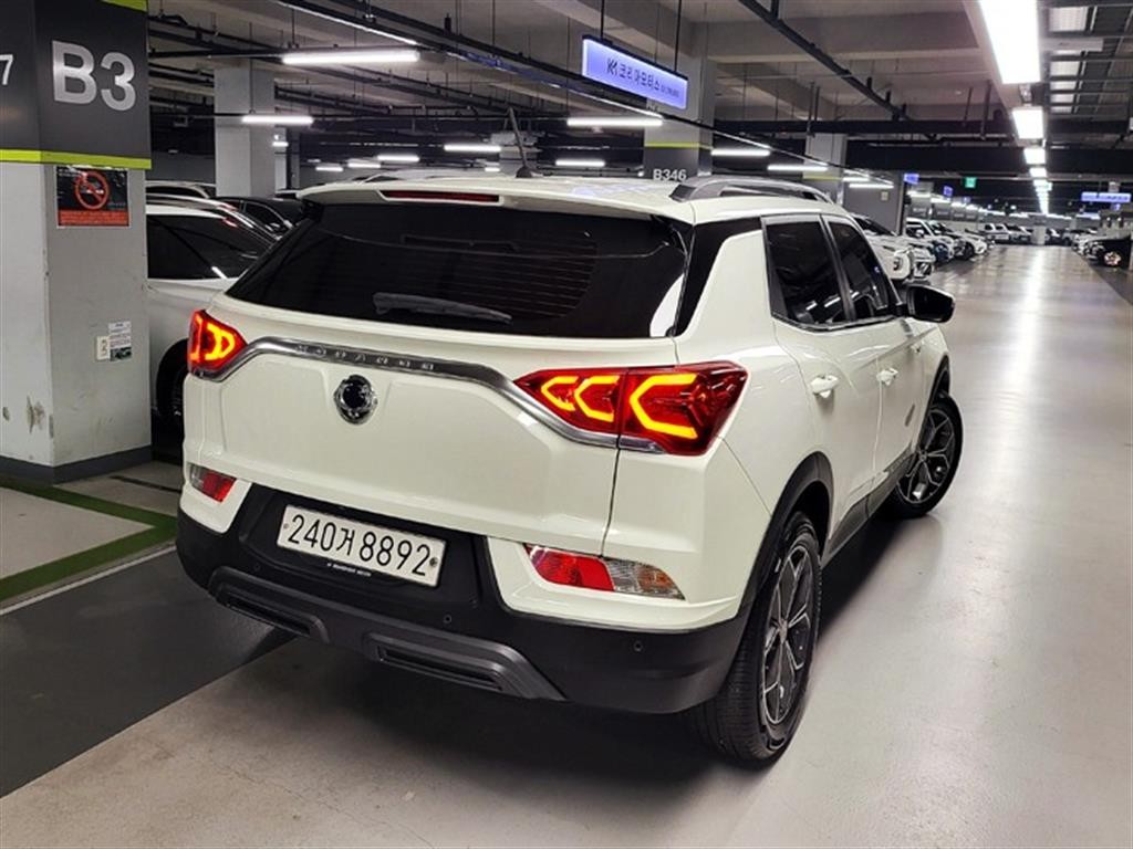 KG모빌리티(쌍용) 코란도 뷰티풀코란도 2WD 가솔린 1.5 C5 플러스 이미지 6