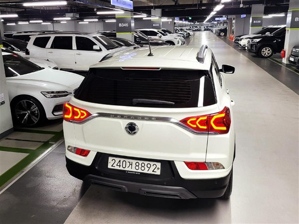 KG모빌리티(쌍용) 코란도 뷰티풀코란도 2WD 가솔린 1.5 C5 플러스 이미지 7