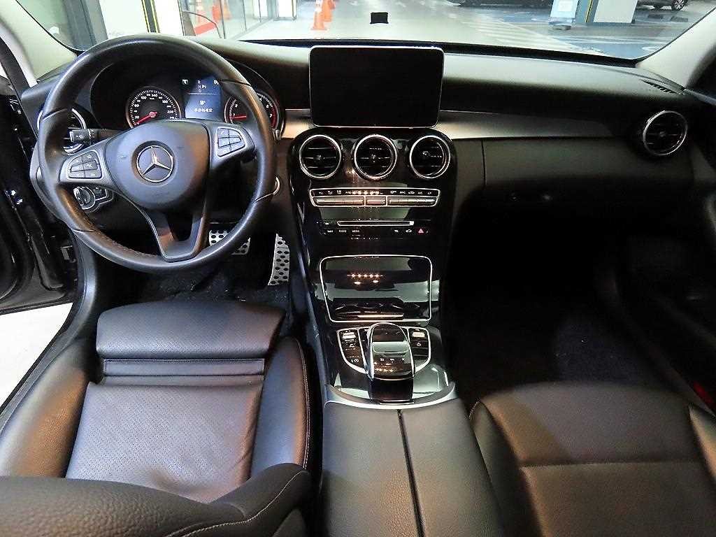 벤츠 C 클래스 C클래스 W205 C200 이미지 10