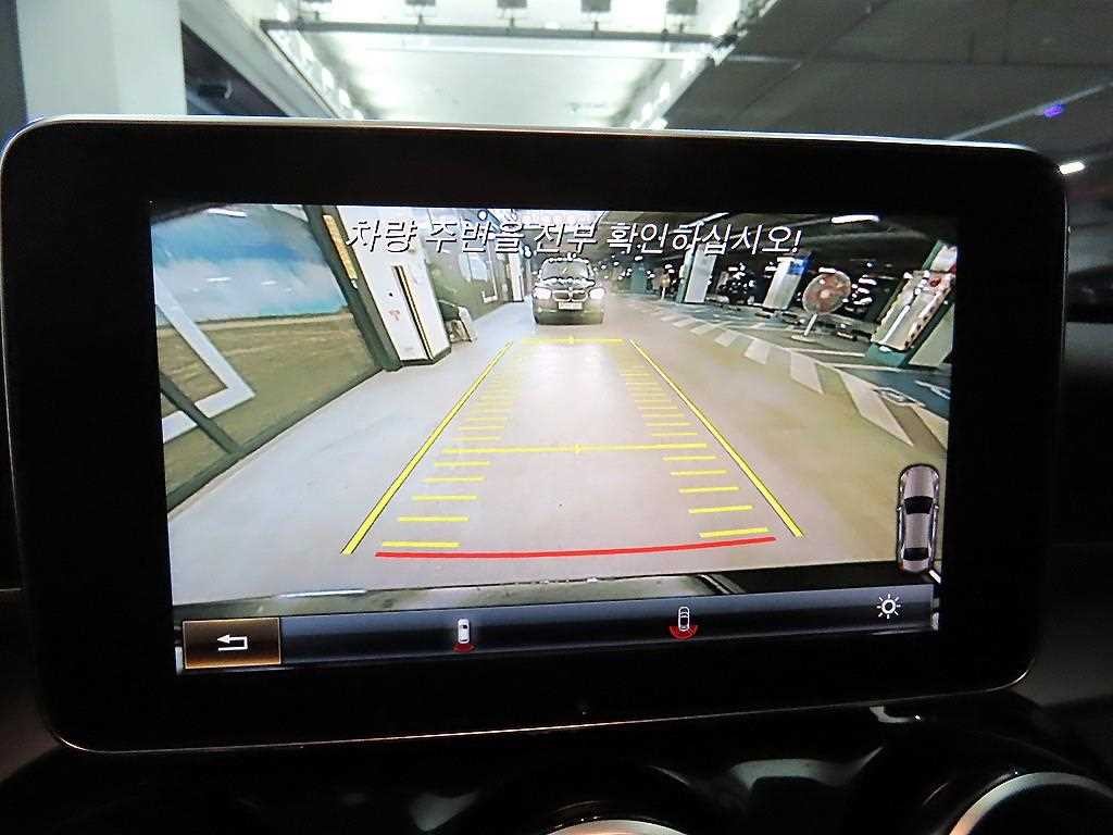 벤츠 C 클래스 C클래스 W205 C200 이미지 16