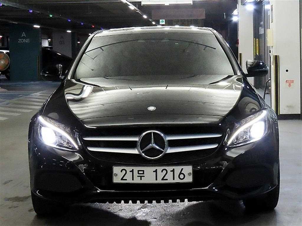 벤츠 C 클래스 C클래스 W205 C200 이미지 2