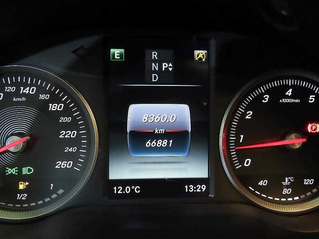 벤츠 C 클래스 C클래스 W205 C200 이미지 9