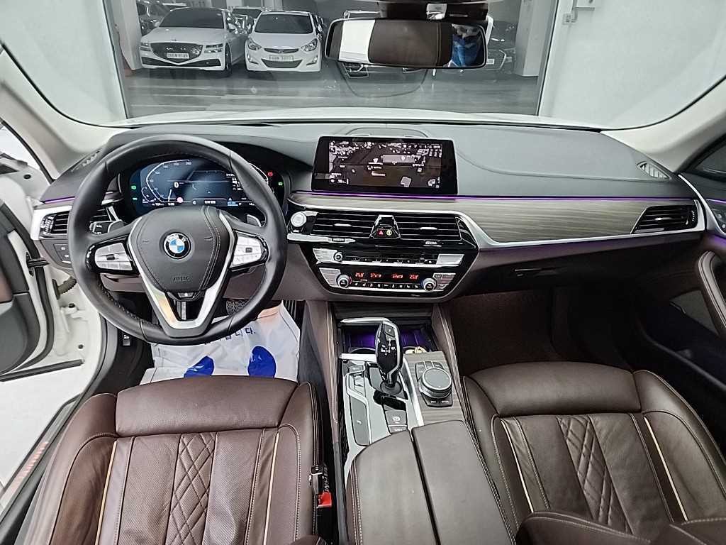 BMW 5시리즈 5시리즈 (G30) 520d xDrive 럭셔리 플러스 이미지 7