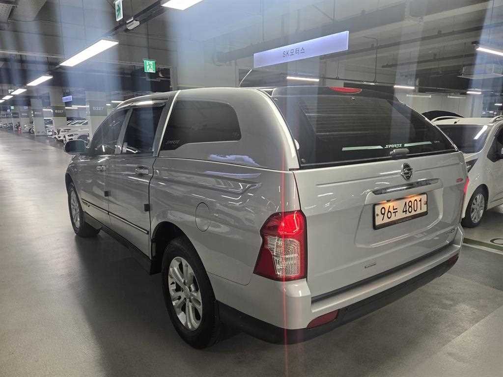 KG모빌리티(쌍용) 코란도 더뉴코란도스포츠 CX5(2WD) 패션 이미지 3
