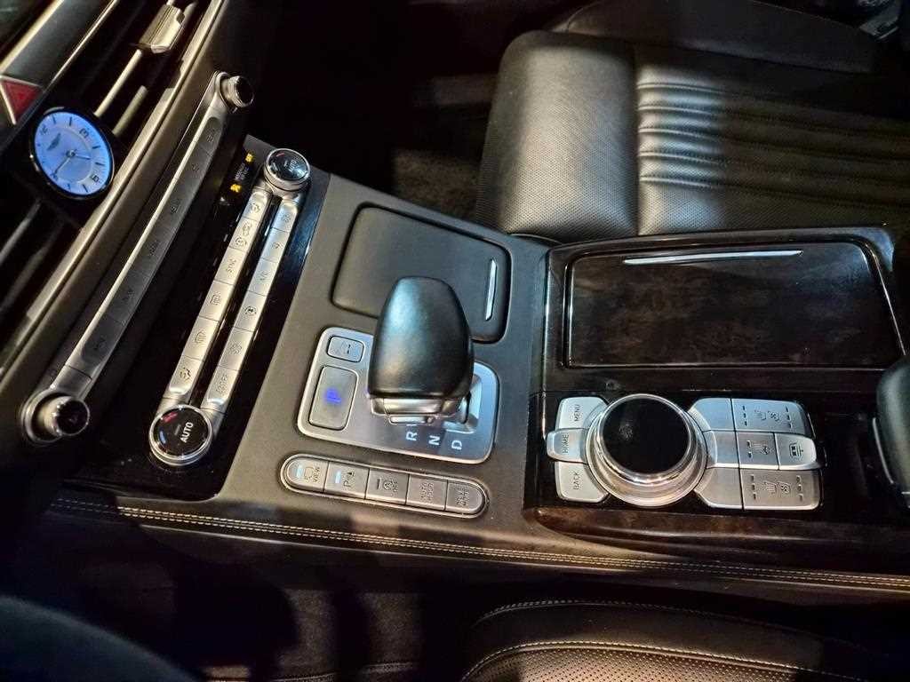 제네시스 G90 3.8 GDI AWD 프리미엄 럭셔리 이미지 14
