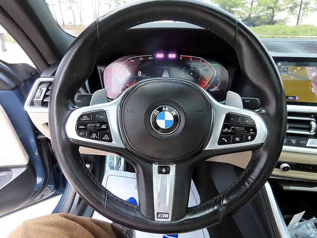 BMW 4시리즈 4시리즈 (G22) 420d 쿠페 M 스포츠 이미지 8