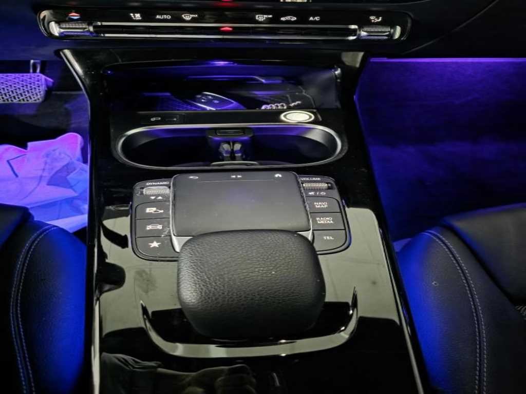 벤츠 A 클래스 A클래스 W177 A220 해치백 이미지 17