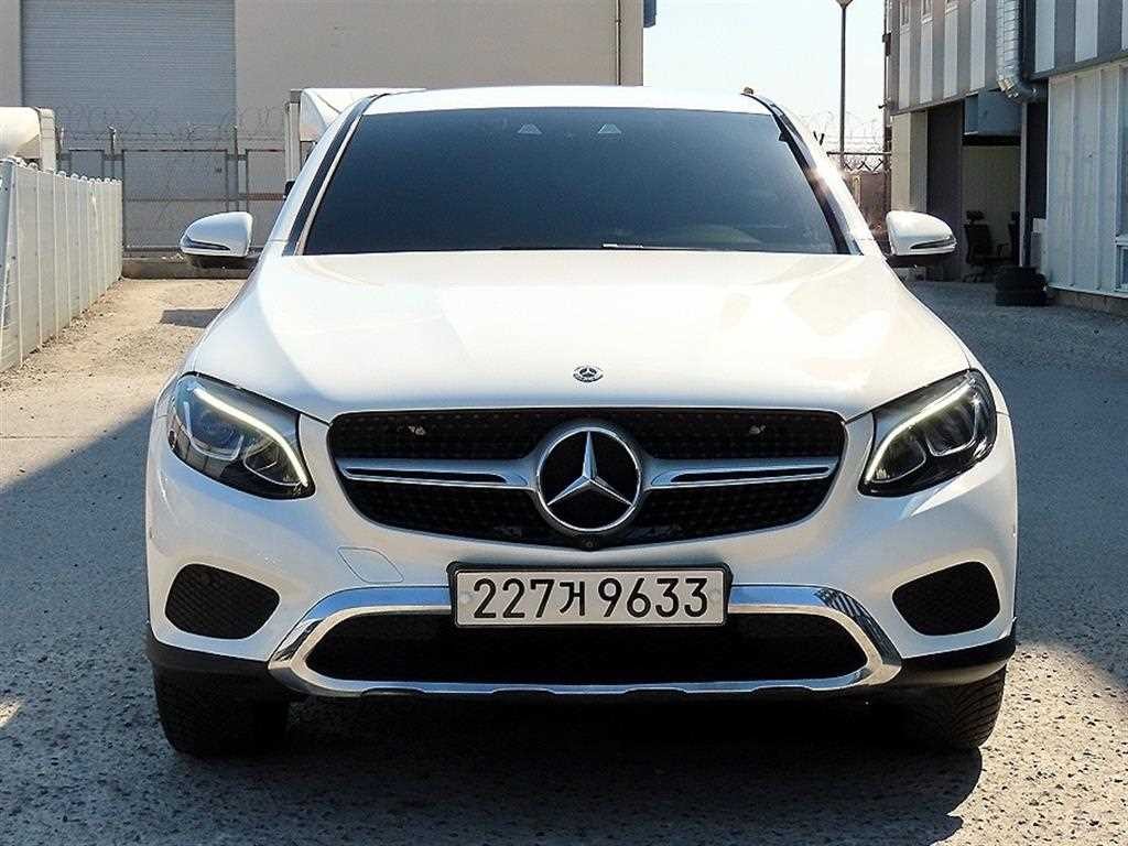 벤츠 GLC 클래스 GLC클래스 X253 GLC 300 4MATIC 쿠페 이미지 1