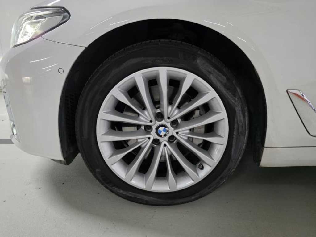 BMW 5시리즈 5시리즈 (G30) 530i 럭셔리 이미지 18