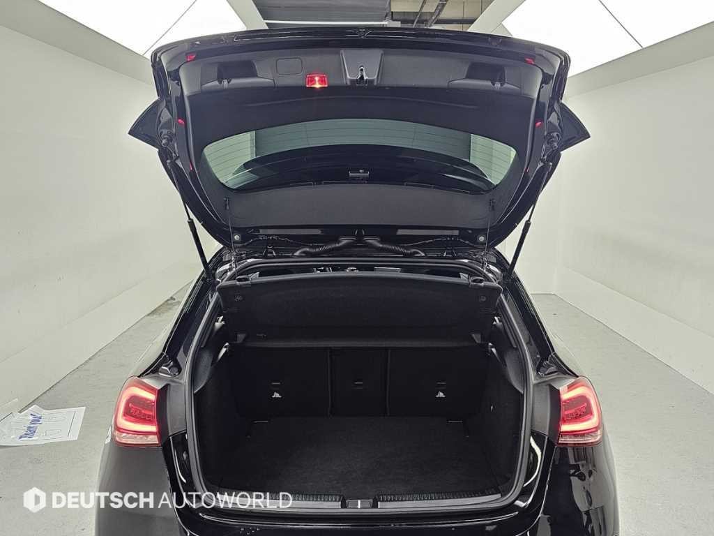 벤츠 A 클래스 A클래스 W177 AMG A45 4MATIC+ 해치백 이미지 19