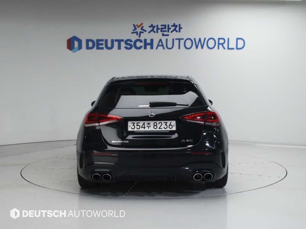 벤츠 A 클래스 A클래스 W177 AMG A45 4MATIC+ 해치백 이미지 4
