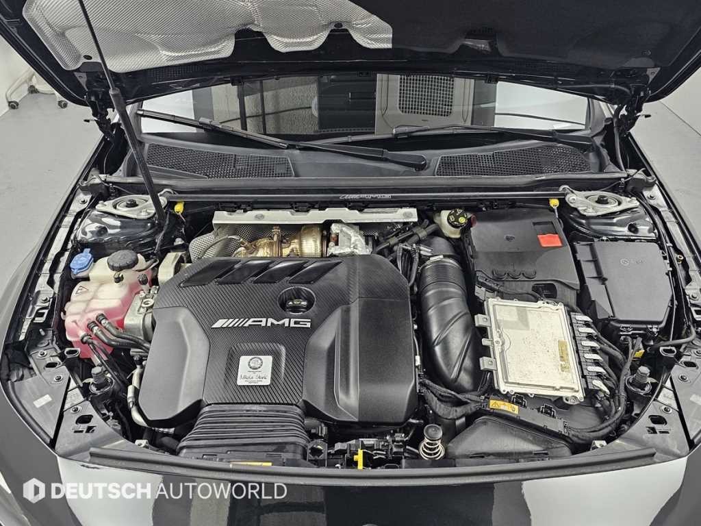벤츠 A 클래스 A클래스 W177 AMG A45 4MATIC+ 해치백 이미지 6