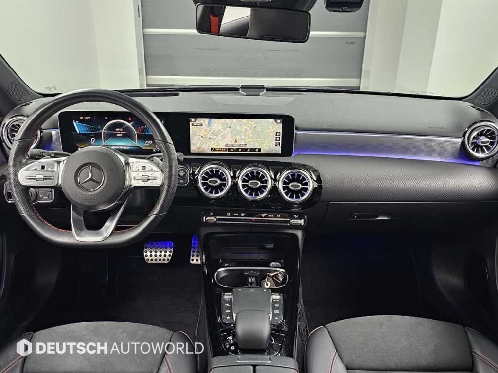 벤츠 A 클래스 A클래스 W177 AMG A45 4MATIC+ 해치백 이미지 7