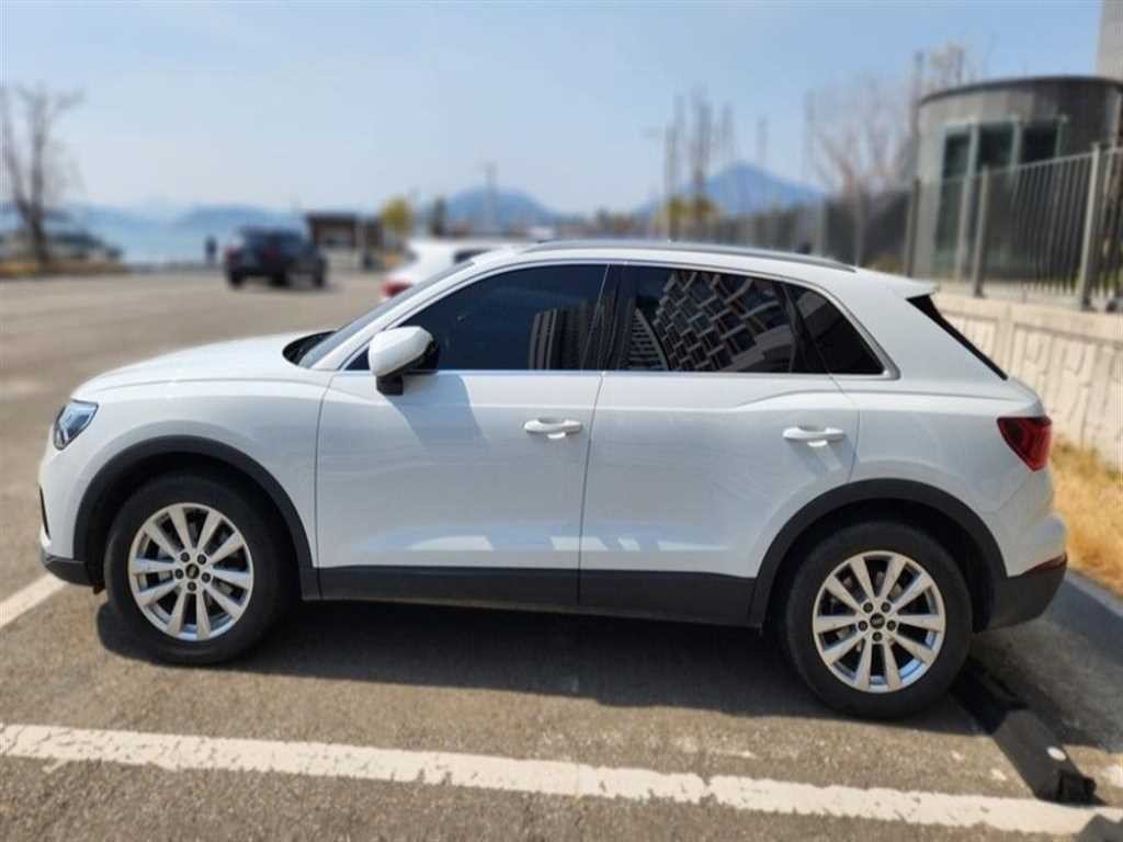 아우디 Q3 Q3 (F3) 35 TDI 이미지 3
