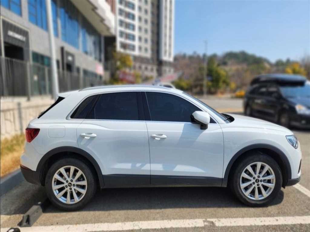 아우디 Q3 Q3 (F3) 35 TDI 이미지 4