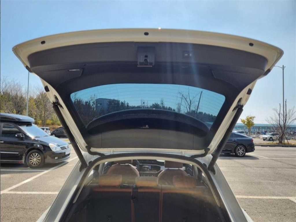아우디 Q3 Q3 (F3) 35 TDI 이미지 5