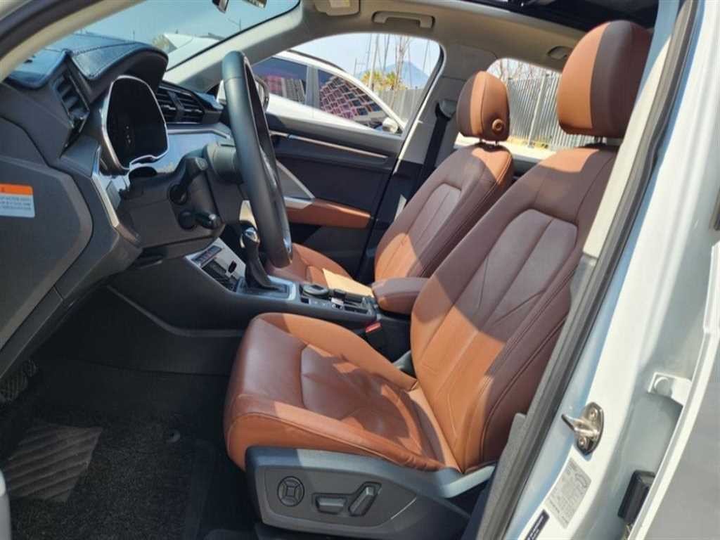 아우디 Q3 Q3 (F3) 35 TDI 이미지 6
