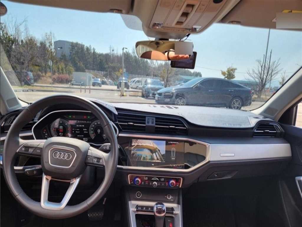 아우디 Q3 Q3 (F3) 35 TDI 이미지 7