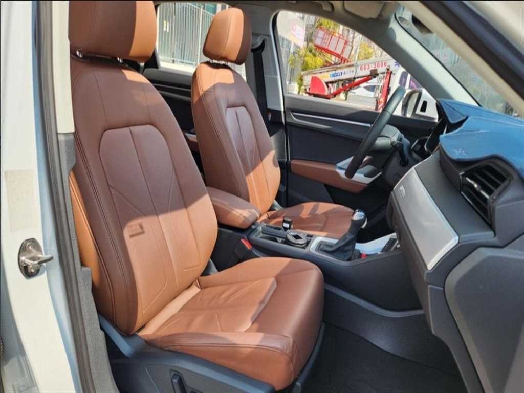 아우디 Q3 Q3 (F3) 35 TDI 이미지 9