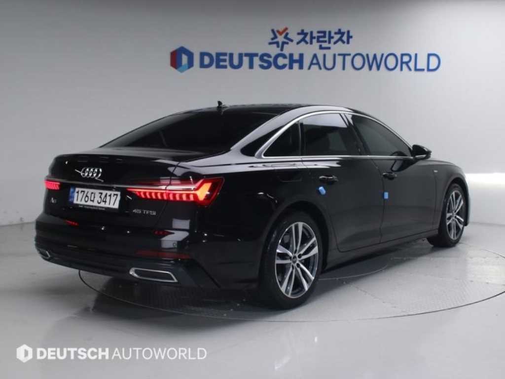 아우디 A6 A6 (C8) 45 TFSI 프리미엄 이미지 2